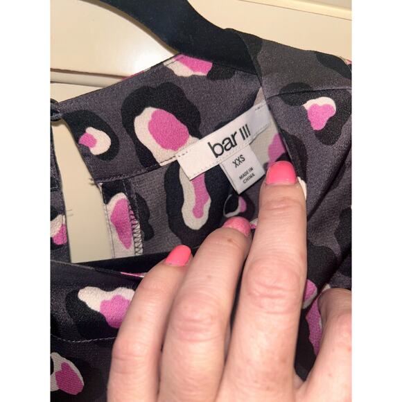 Bar III Women's Cheetah-Print 3/4 Puff-Sleeve Top Buttons Scoop Neck Size XXS - Picture 4 of 6